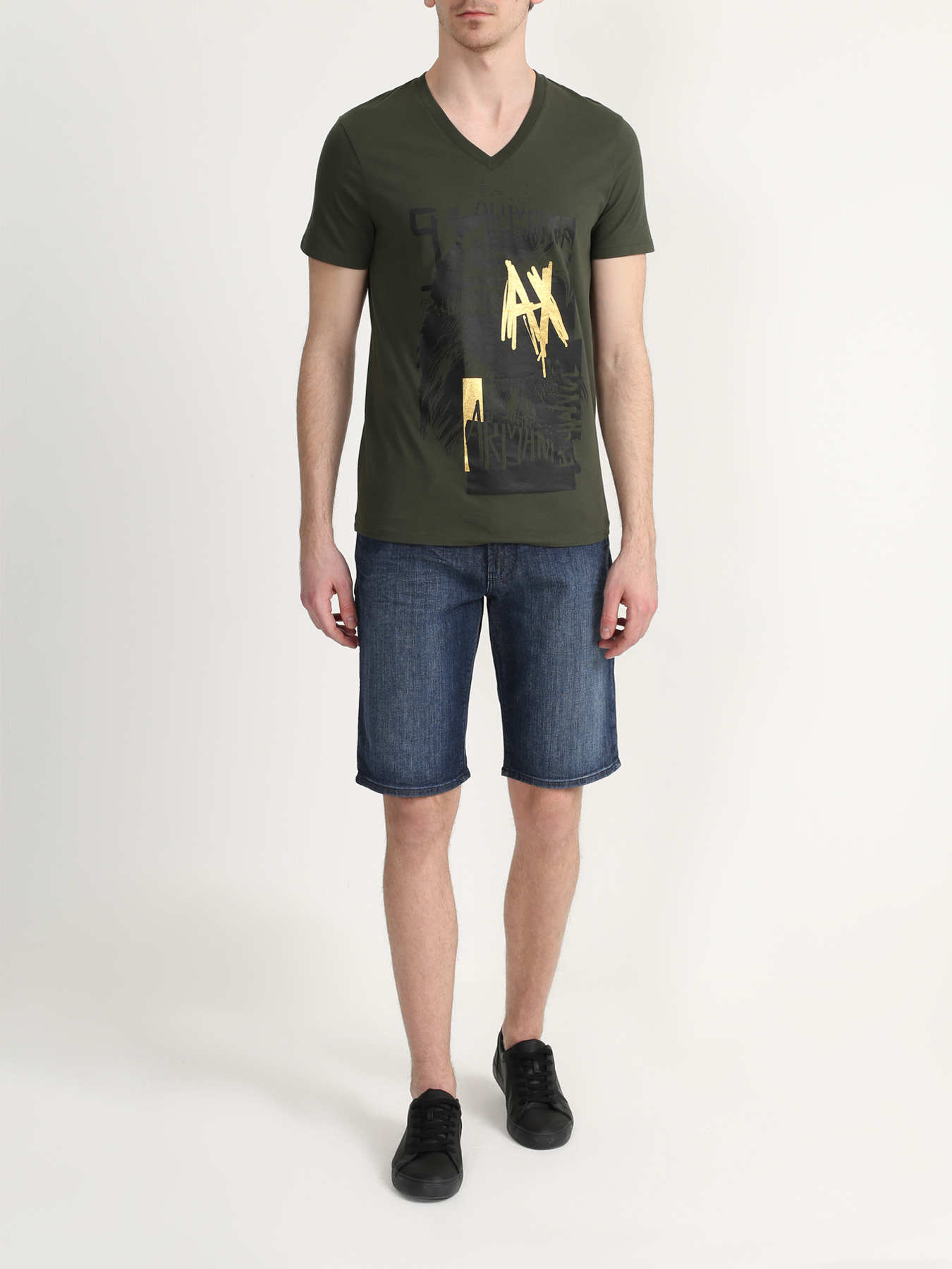 Джинсовые шорты Emporio Armani. Цвет default