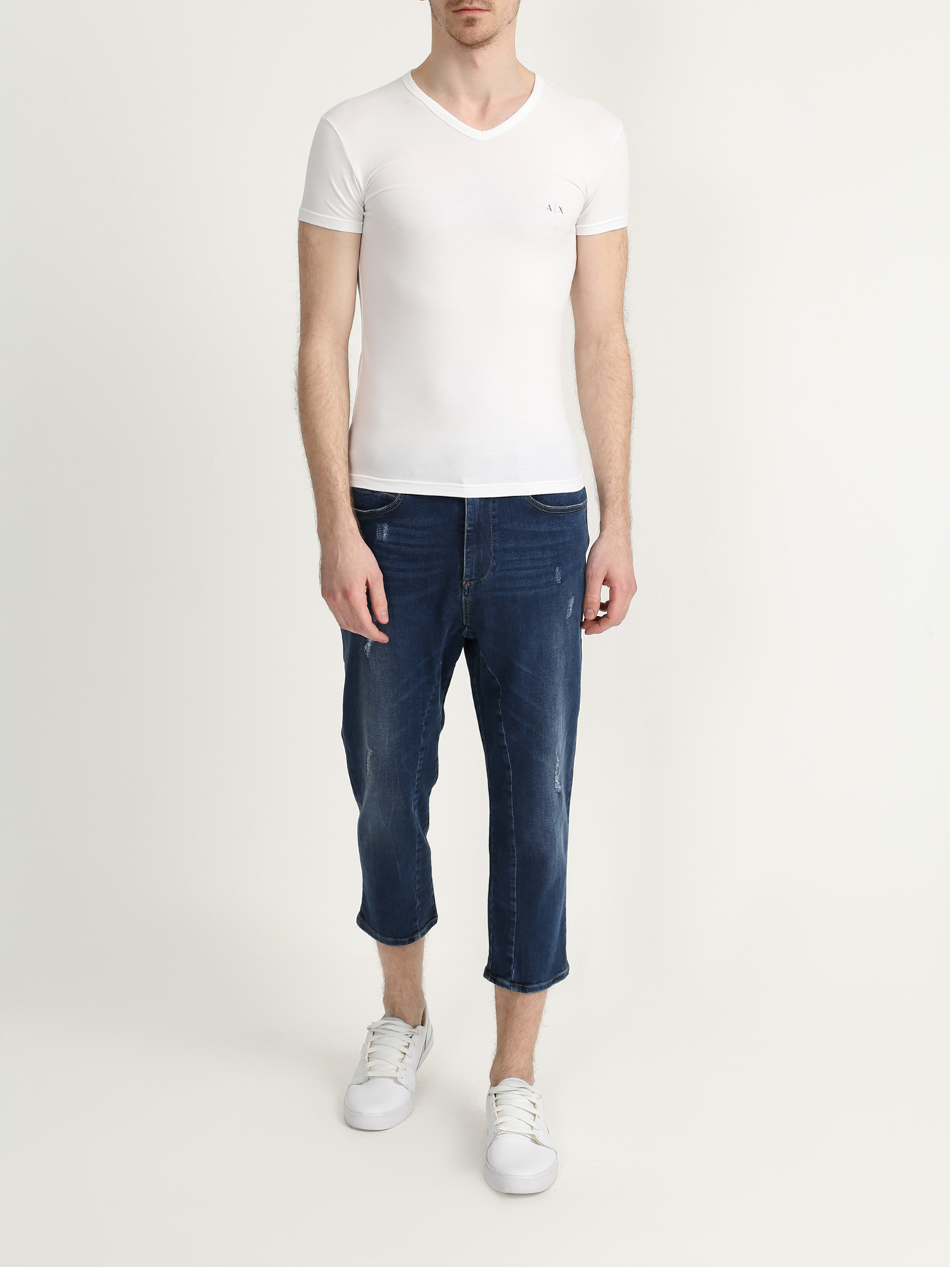 Джинсы Armani Exchange. Цвет default