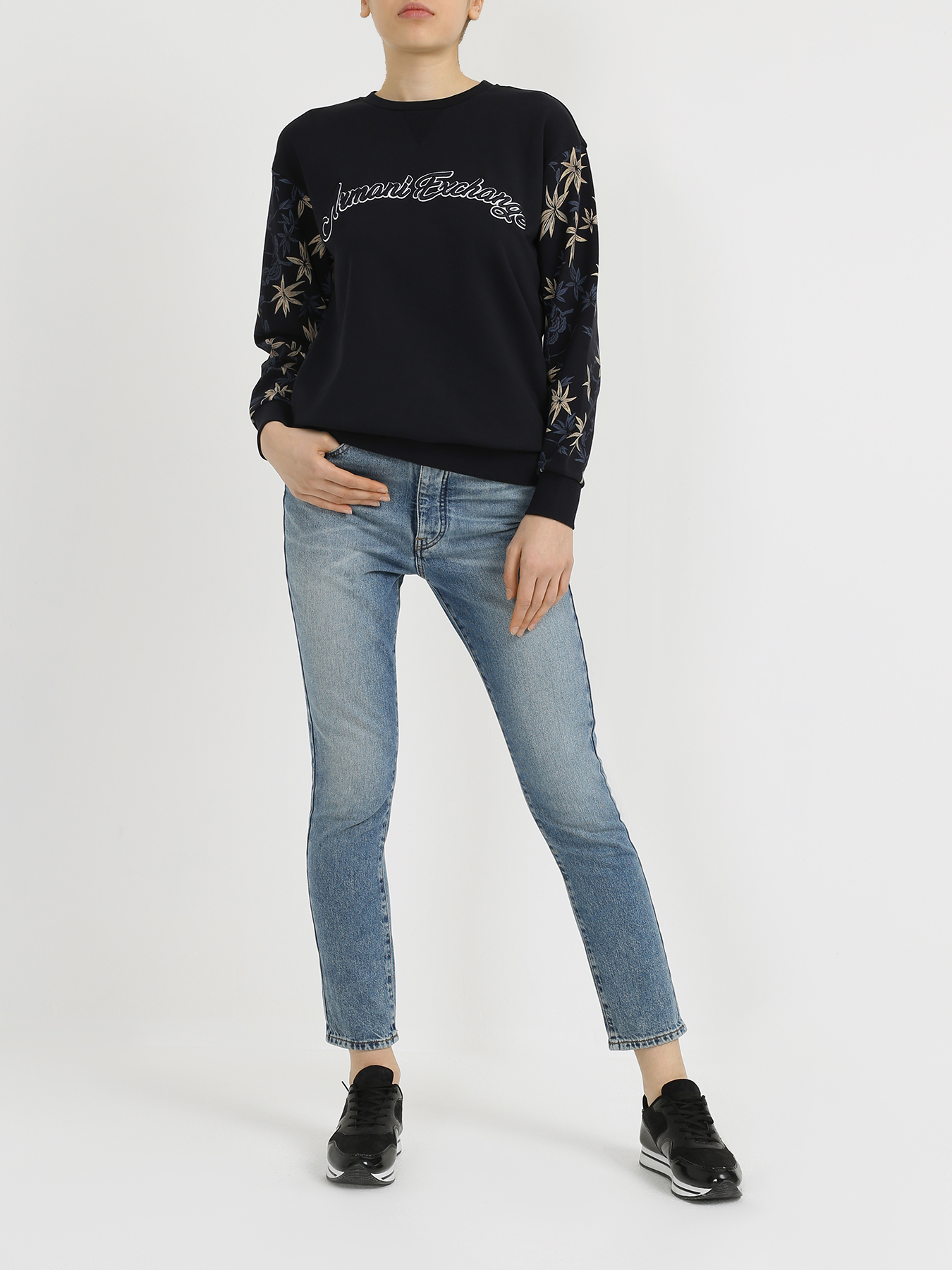 

Armani Exchange Узкие джинсы J51, Goluboy, Узкие джинсы J51