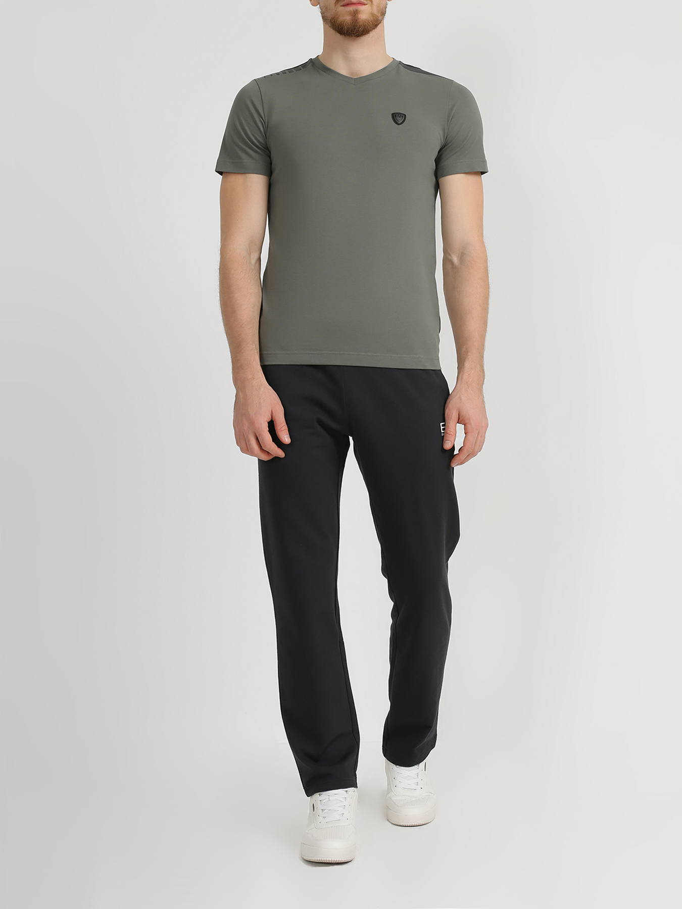 

EA7 Emporio Armani Футболка с V-образным вырезом, Khaki, Футболка с V-образным вырезом