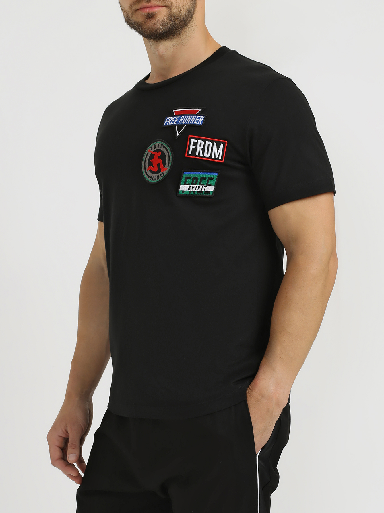 Футболка с нашивкой Les hommes urban. Цвет черный