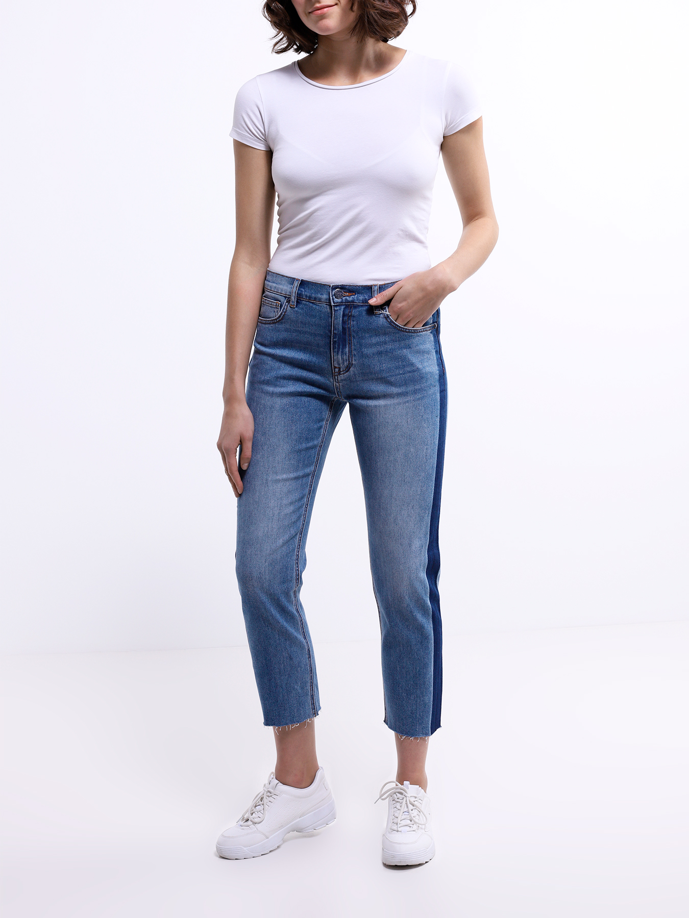 Зауженные джинсы