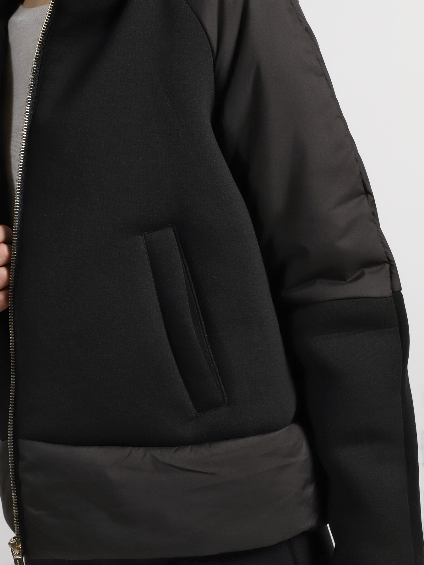 Armani Exchange Женская куртка 353291-045 Фото 5