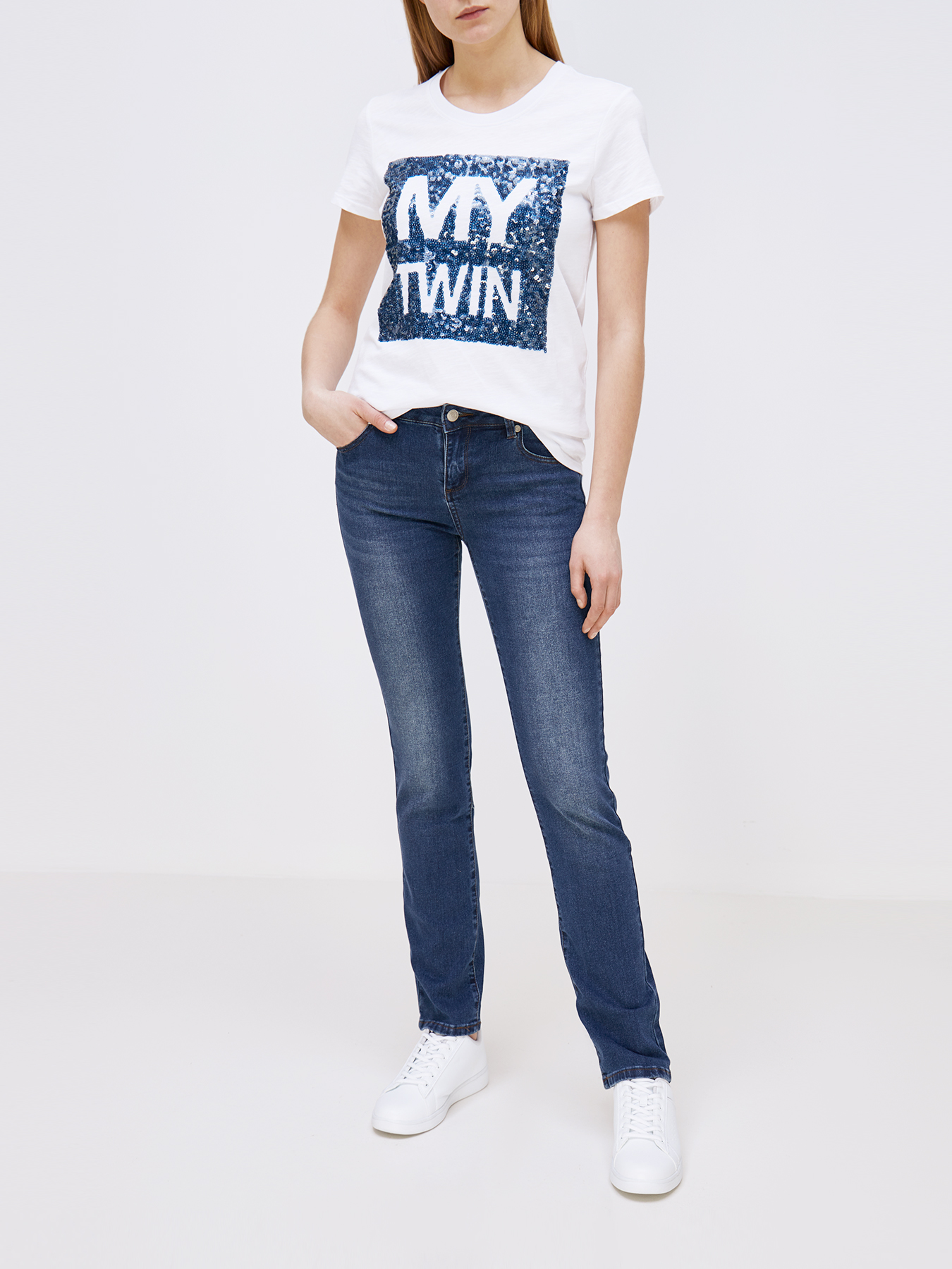 Футбока с пайетками