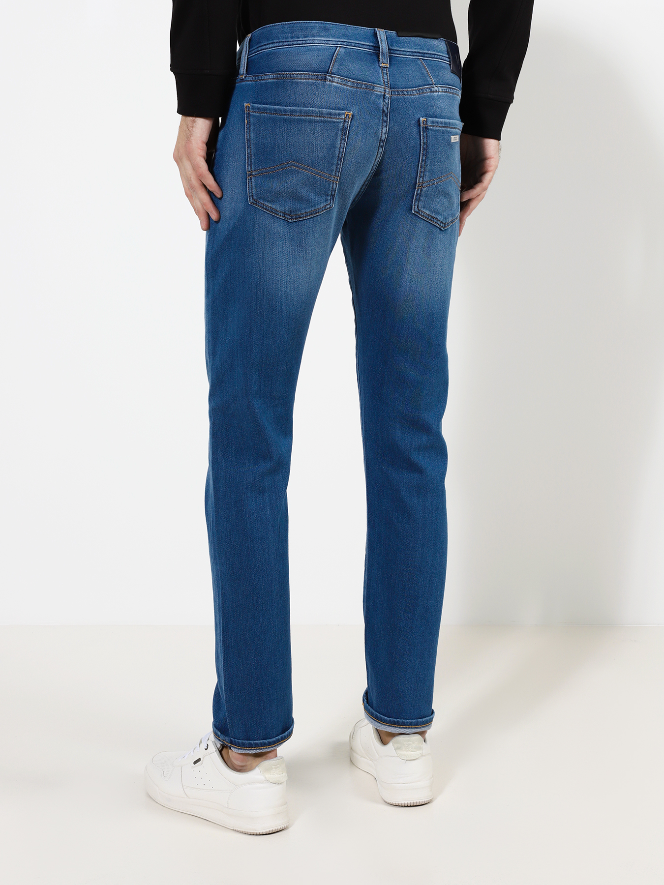 Armani Exchange Мужские джинсы J13 363996-012 Фото 2