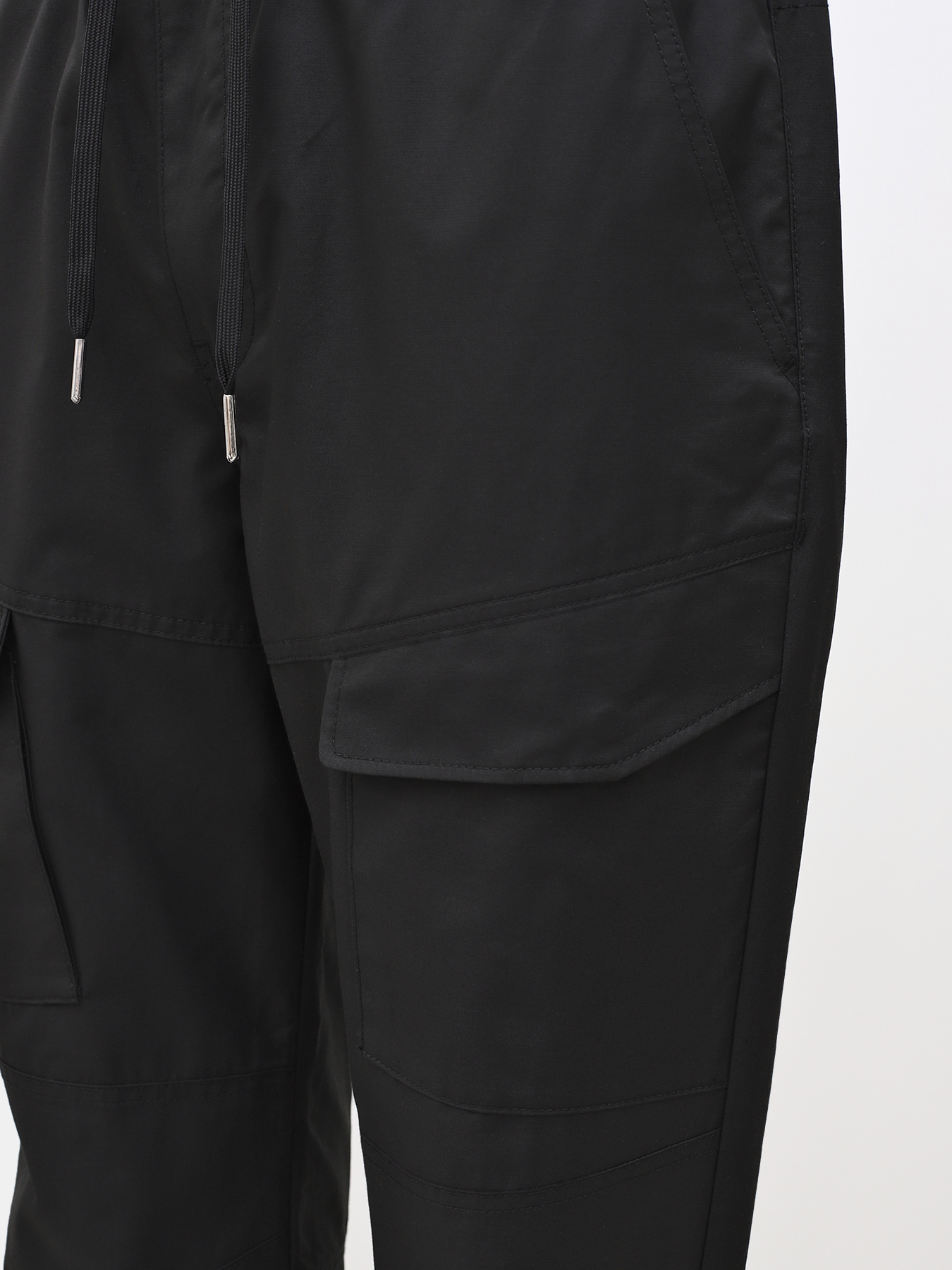 Брюки Armani Exchange. Цвет черный