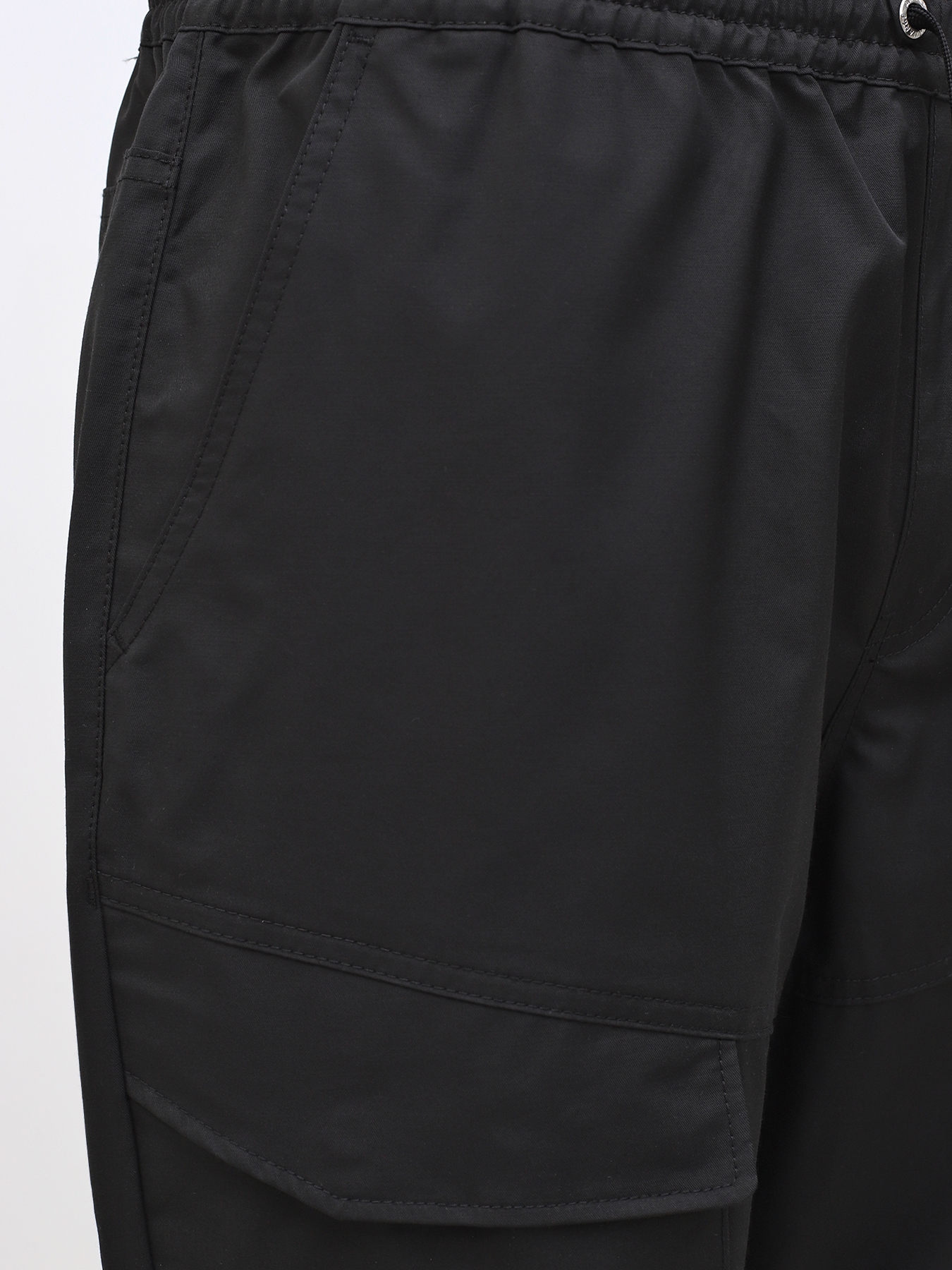 Брюки Armani Exchange. Цвет черный