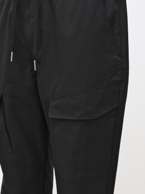 Брюки Armani Exchange. Цвет черный. Изображение 3