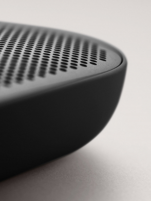 Беспроводная акустическая система Beoplay P2 Bang & Olufsen Беспроводная акустическая система Beoplay P2 Bang & Olufsen
